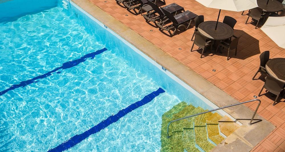 Hotel Capilla Del Mar Картахена Экстерьер фото A swimming pool