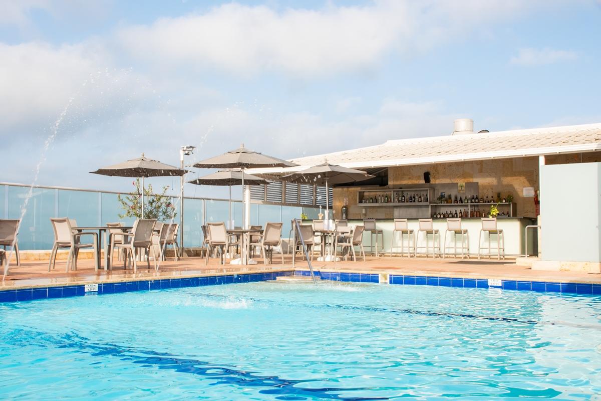 Hotel Capilla Del Mar Картахена Экстерьер фото Rooftop pool at the hotel