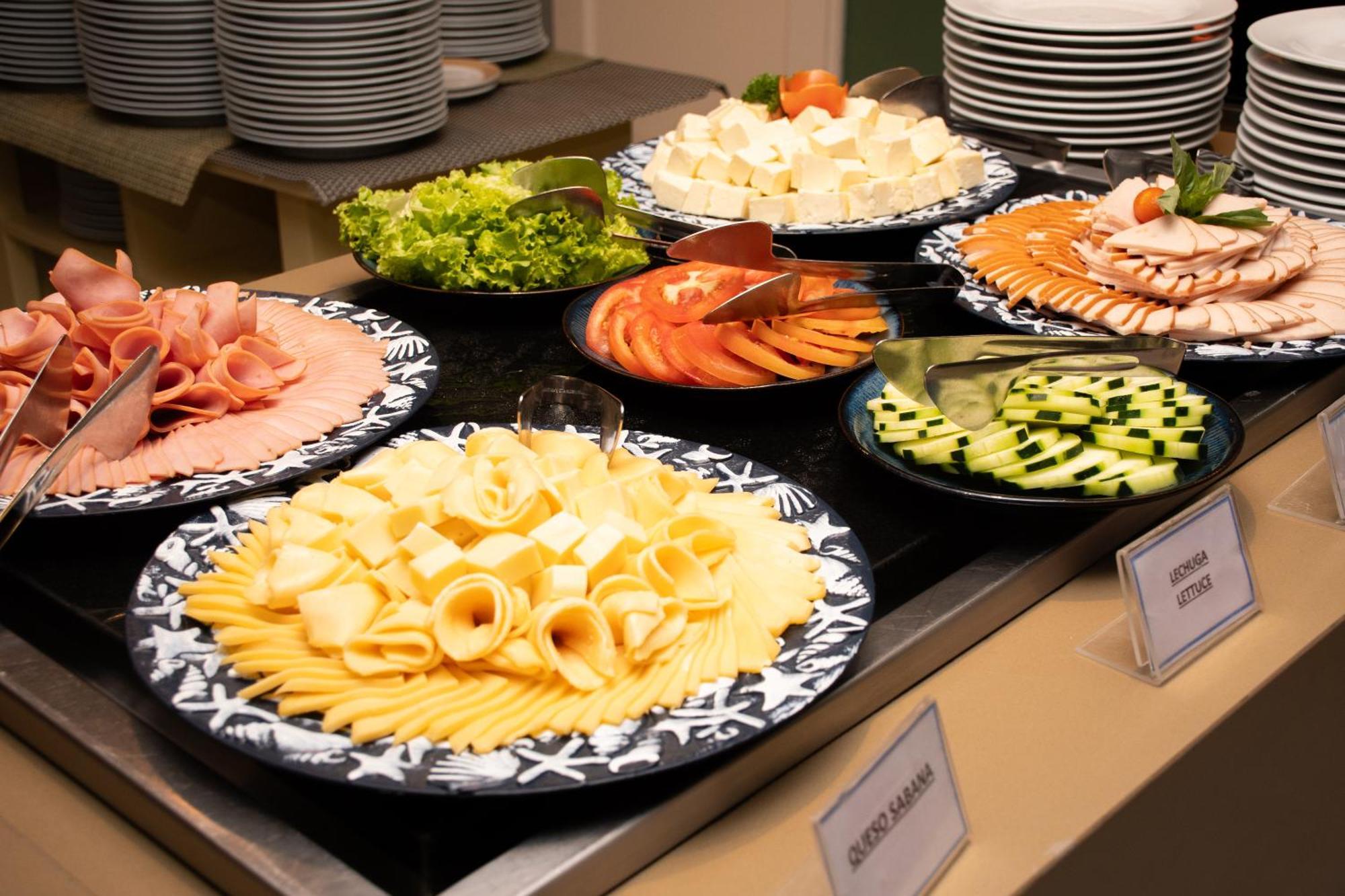 Hotel Capilla Del Mar Картахена Экстерьер фото A cheese platter